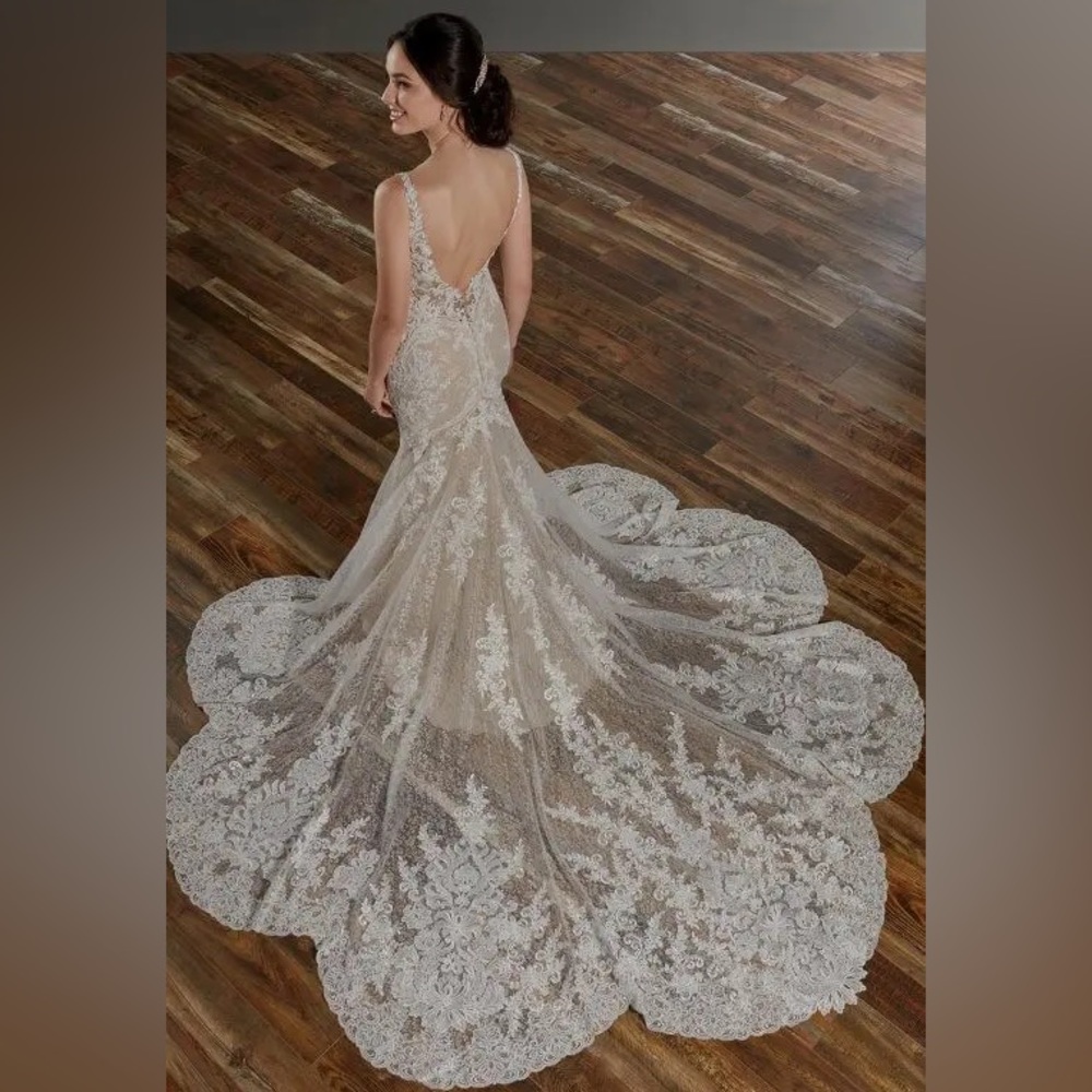 Martina Liana 1078 Wedding Dress - Size 2